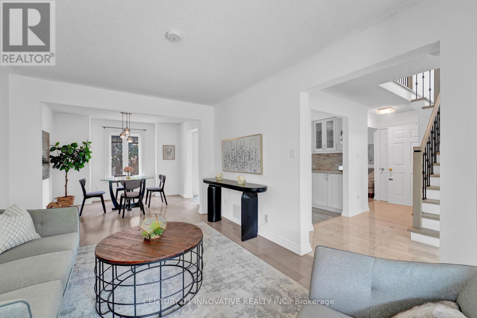 Photo 8 of 10 Blake Court, Ajax ON