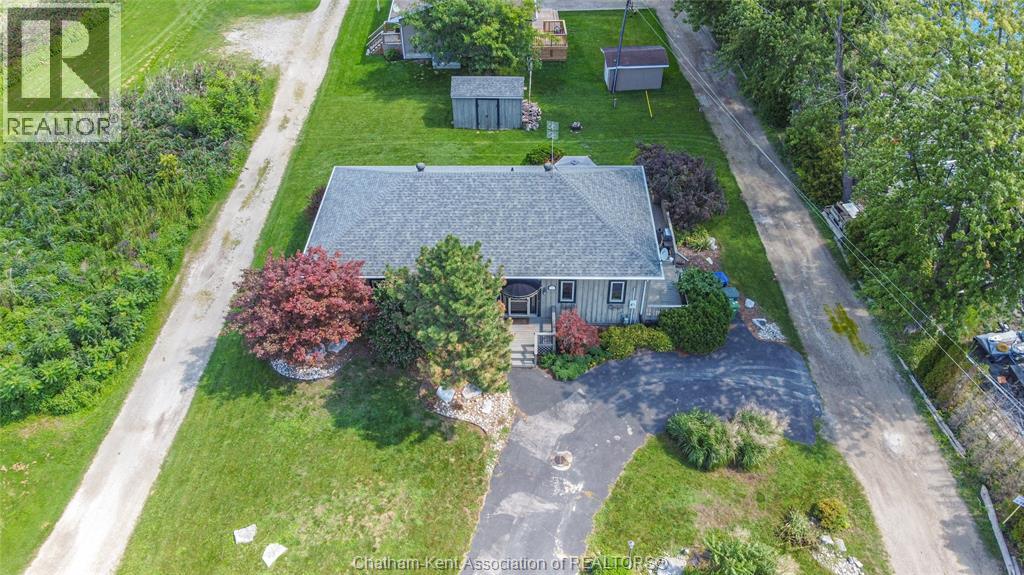 Photo 2 of 19255 Lower Thames Lane, Lighthouse Cove ON