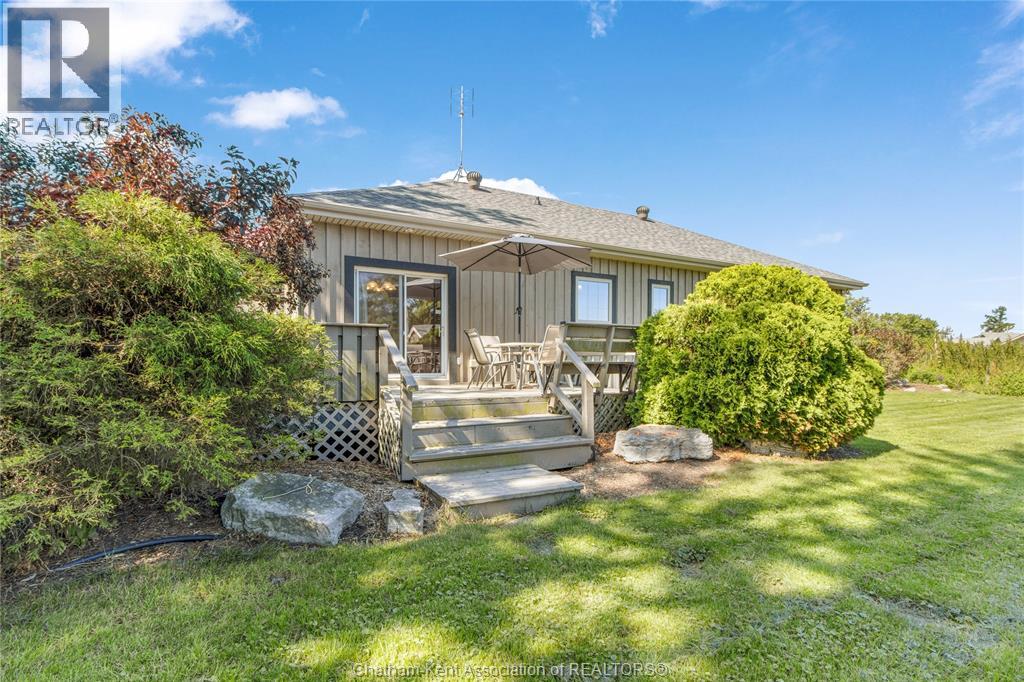 Photo 6 of 19255 Lower Thames Lane, Lighthouse Cove ON