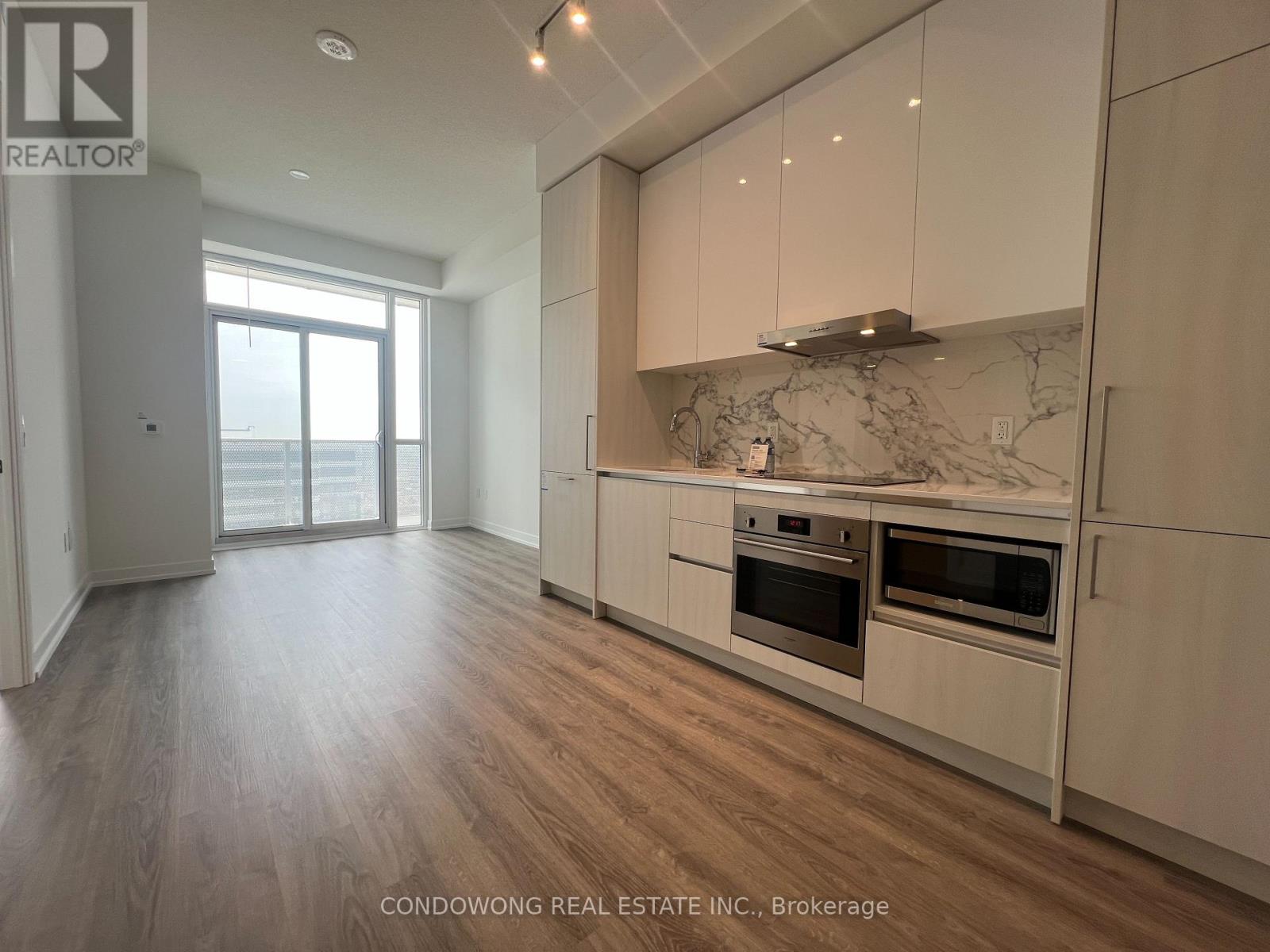 Photo 18 of 5316 195 Commerce Street, Vaughan ON