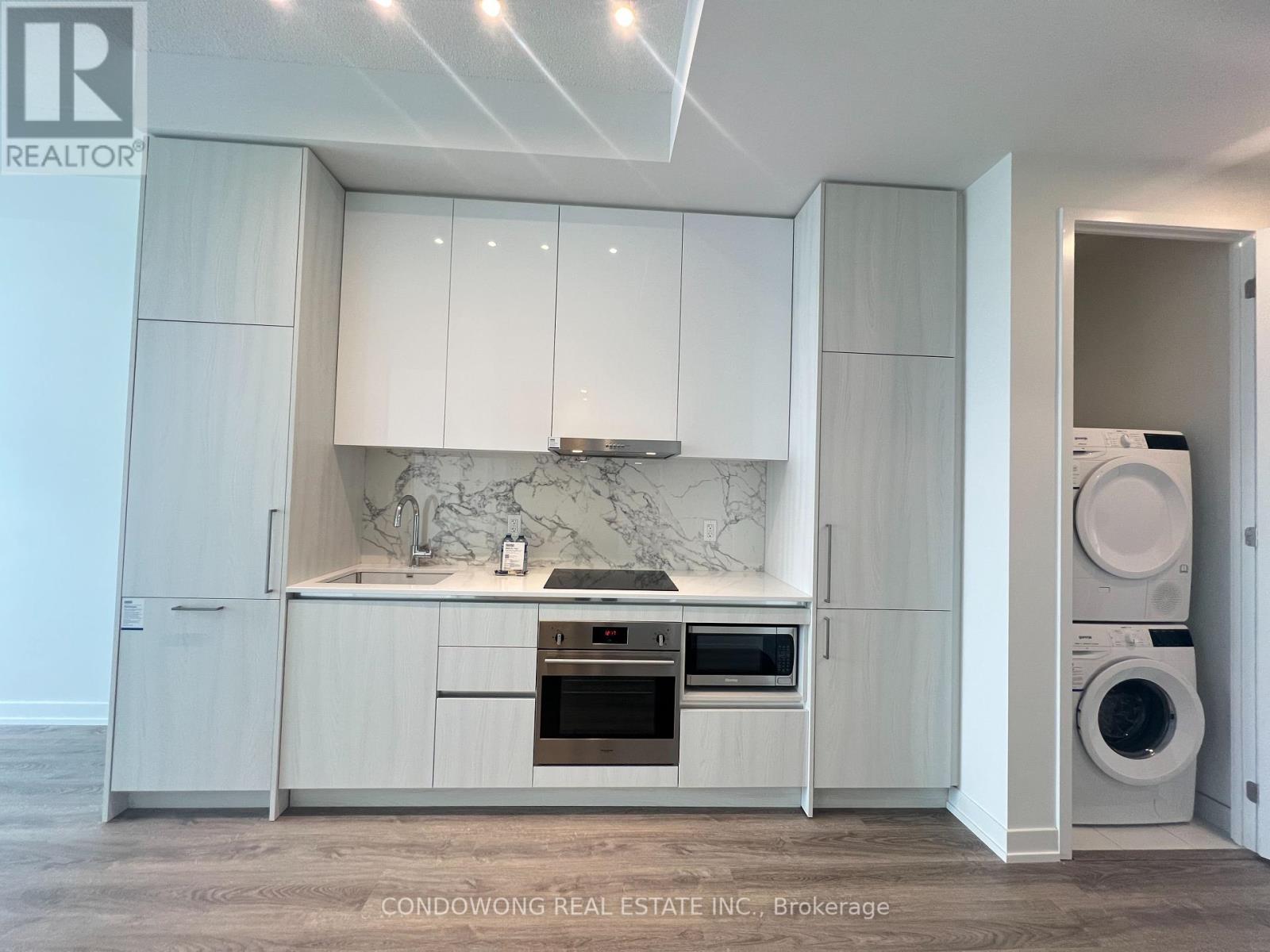 Photo 19 of 5316 195 Commerce Street, Vaughan ON