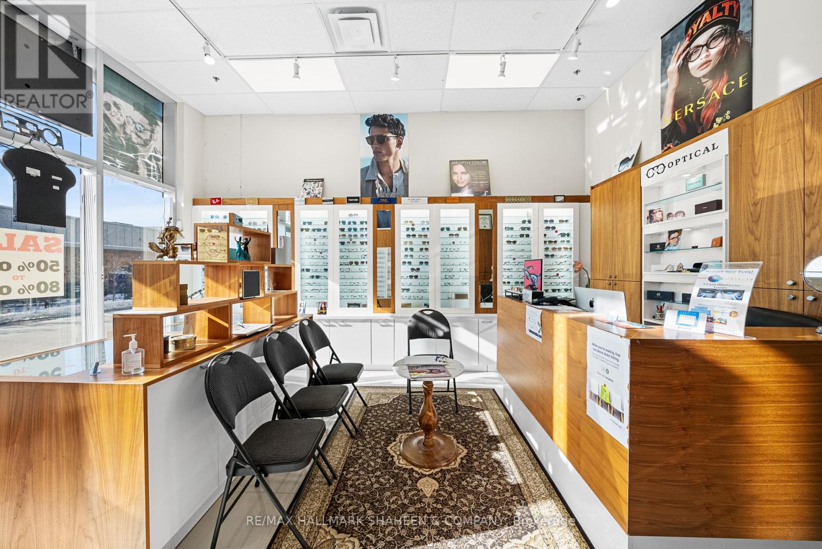 Photo 10 of B 10 9610 Yonge Street, Richmond Hill ON