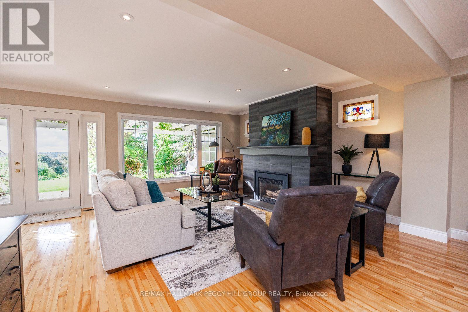 Photo 17 of 150 Collingwood Street, Barrie ON
