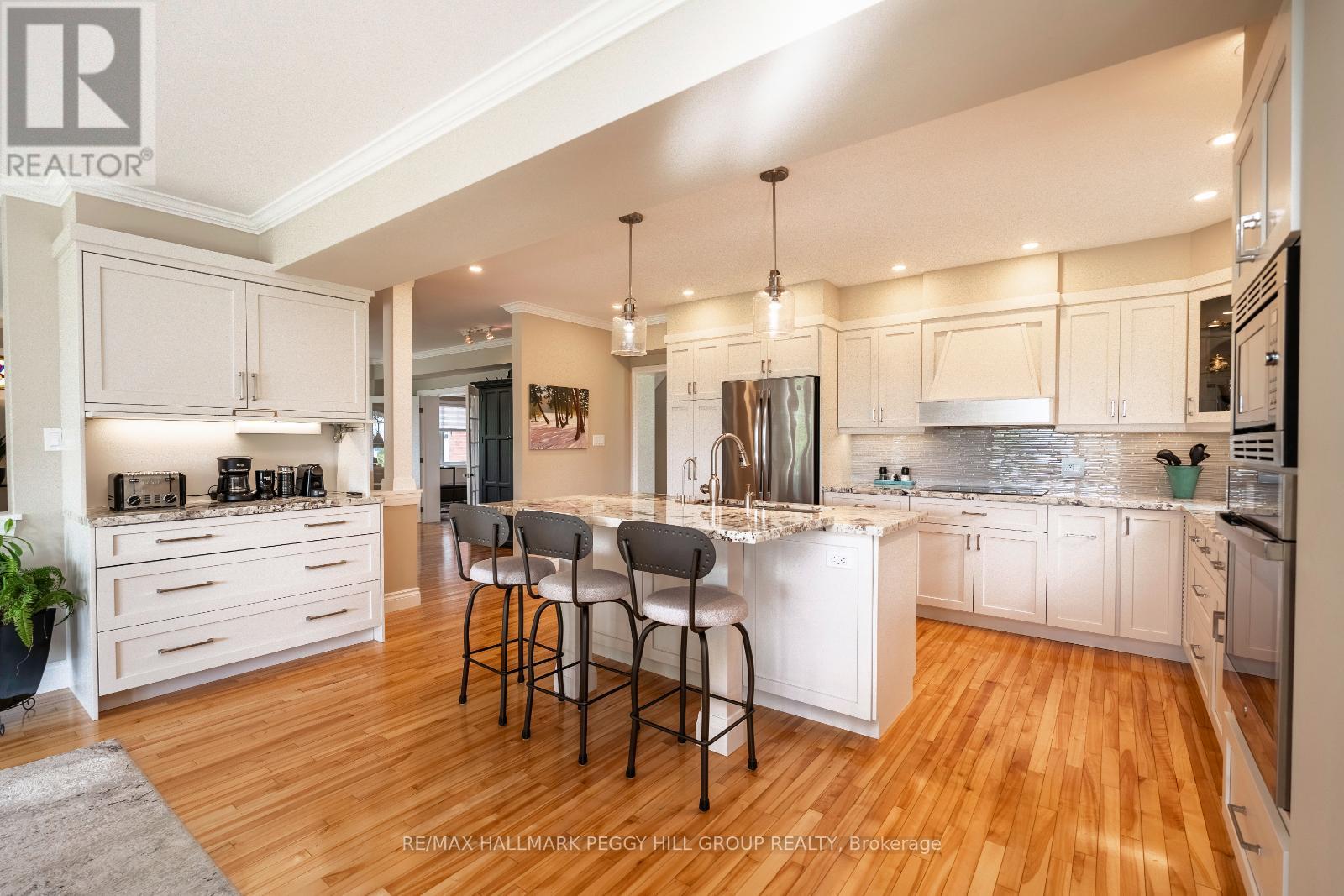 Photo 7 of 150 Collingwood Street, Barrie ON