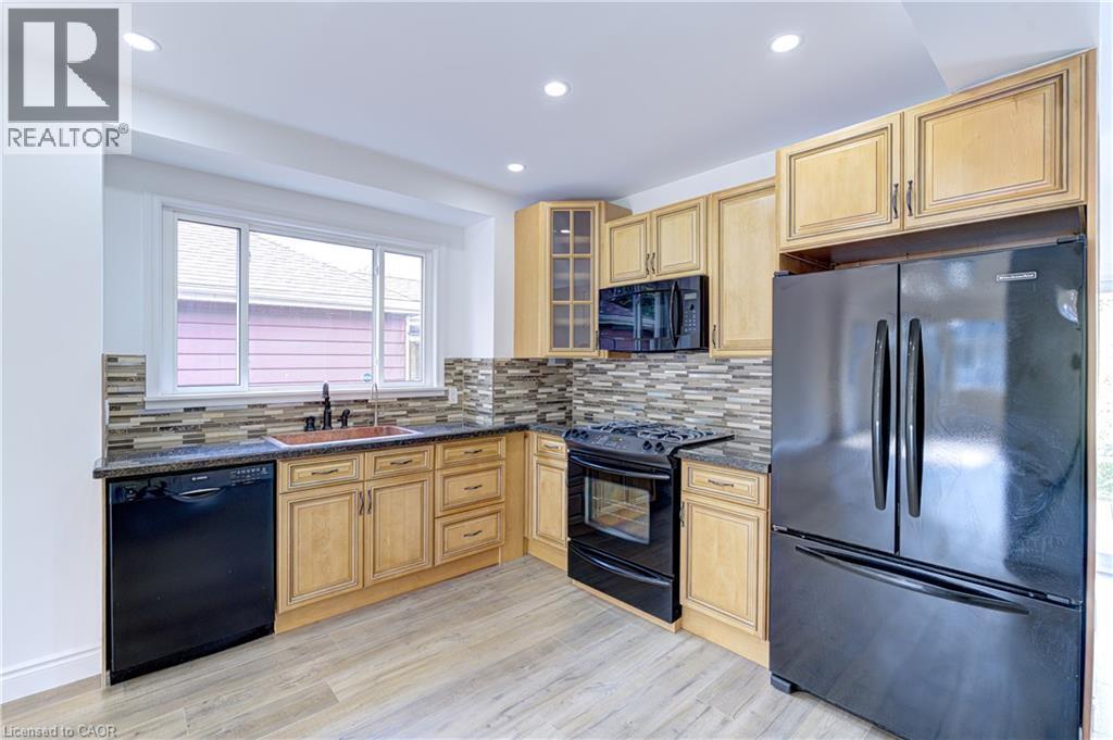 Photo 34 of 49 Harmony Avenue, Hamilton ON