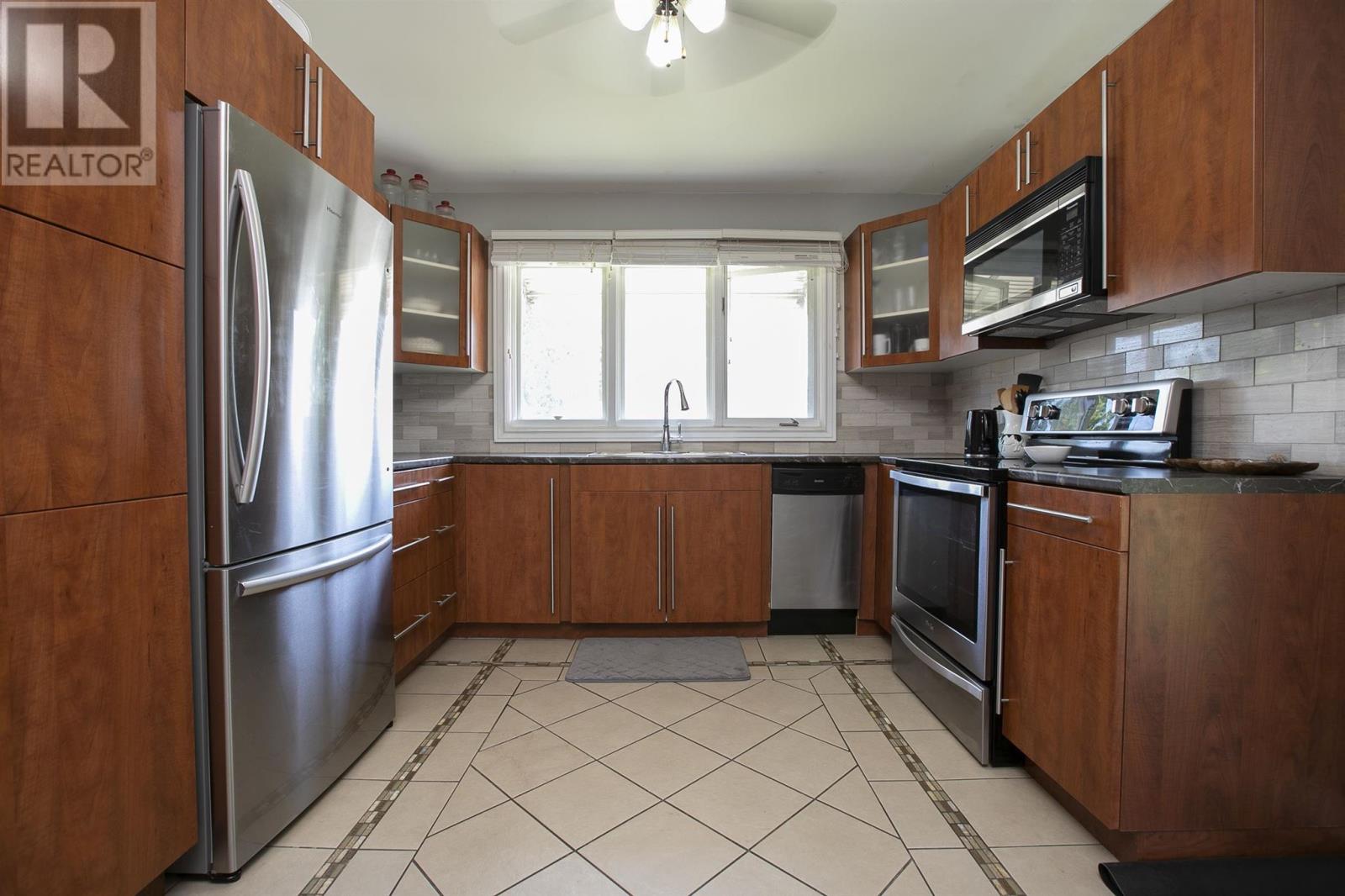 Photo 43 of 108 Smale Ave, Sault Ste Marie ON