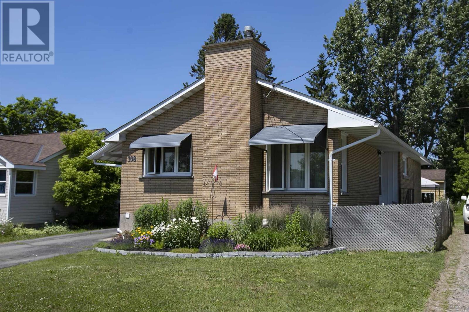 Photo 33 of 108 Smale Ave, Sault Ste Marie ON