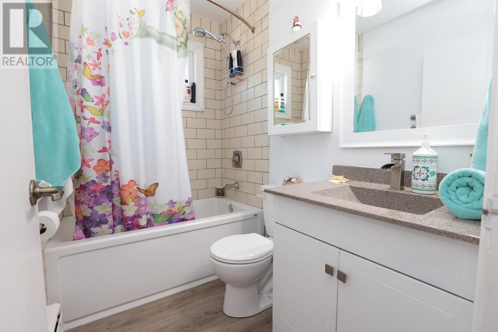 Photo 8 of 108 Smale Ave, Sault Ste Marie ON