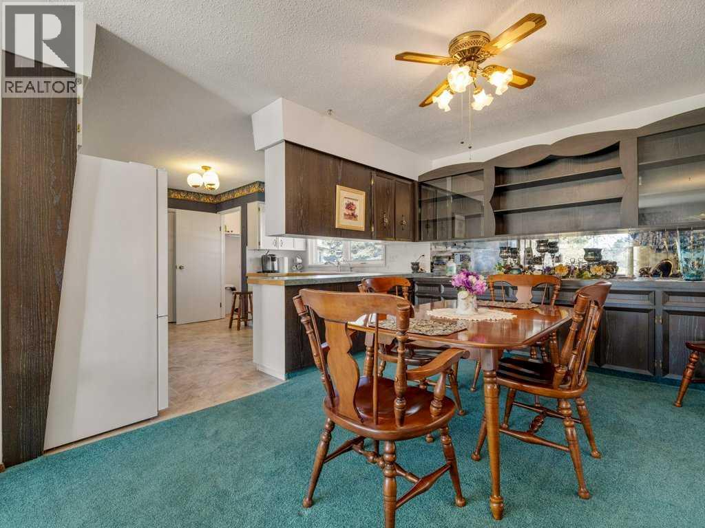 Photo 43 of 220 6 Avenue Ne, Milk River AB