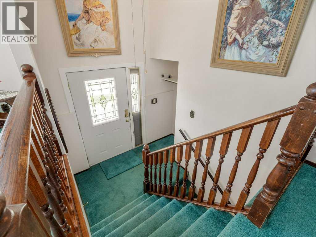 Photo 39 of 220 6 Avenue Ne, Milk River AB
