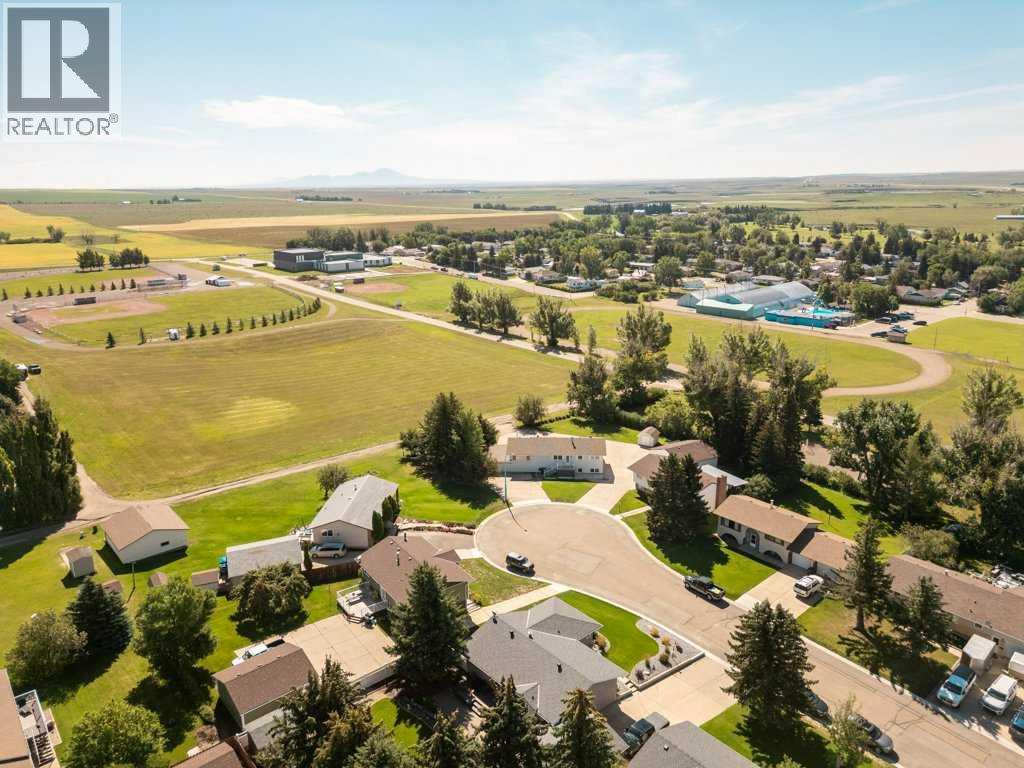 Photo 47 of 220 6 Avenue Ne, Milk River AB