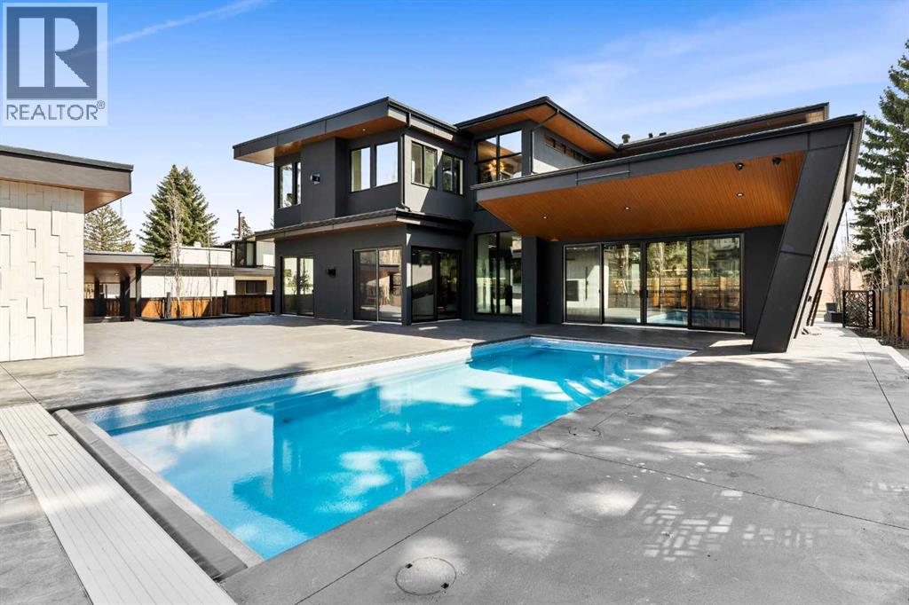 Photo 4 of 1016 Beverley Boulevard Sw, Calgary AB