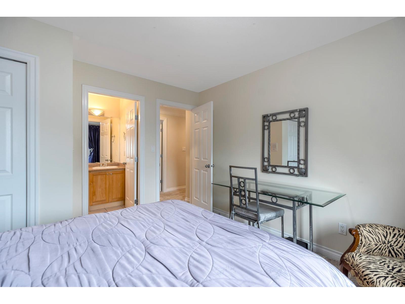 Photo 24 of 16708 64 Avenue, Surrey BC