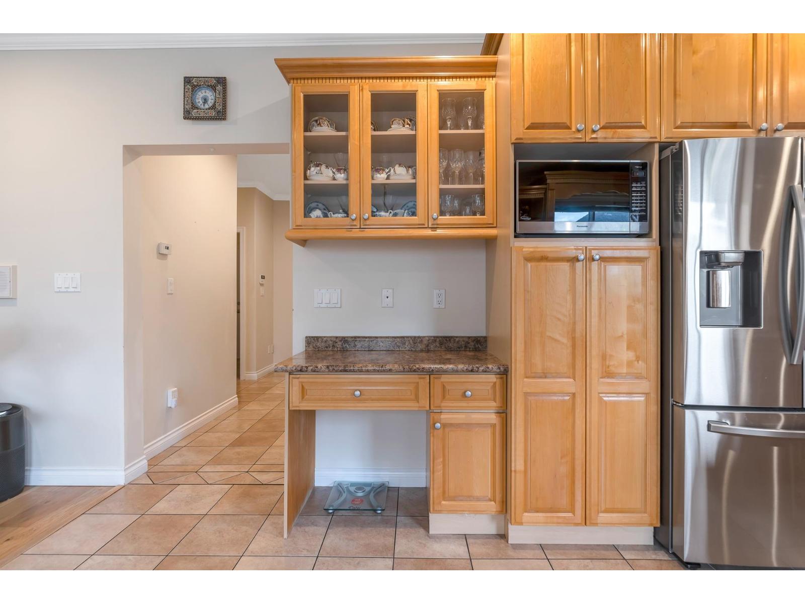 Photo 11 of 16708 64 Avenue, Surrey BC