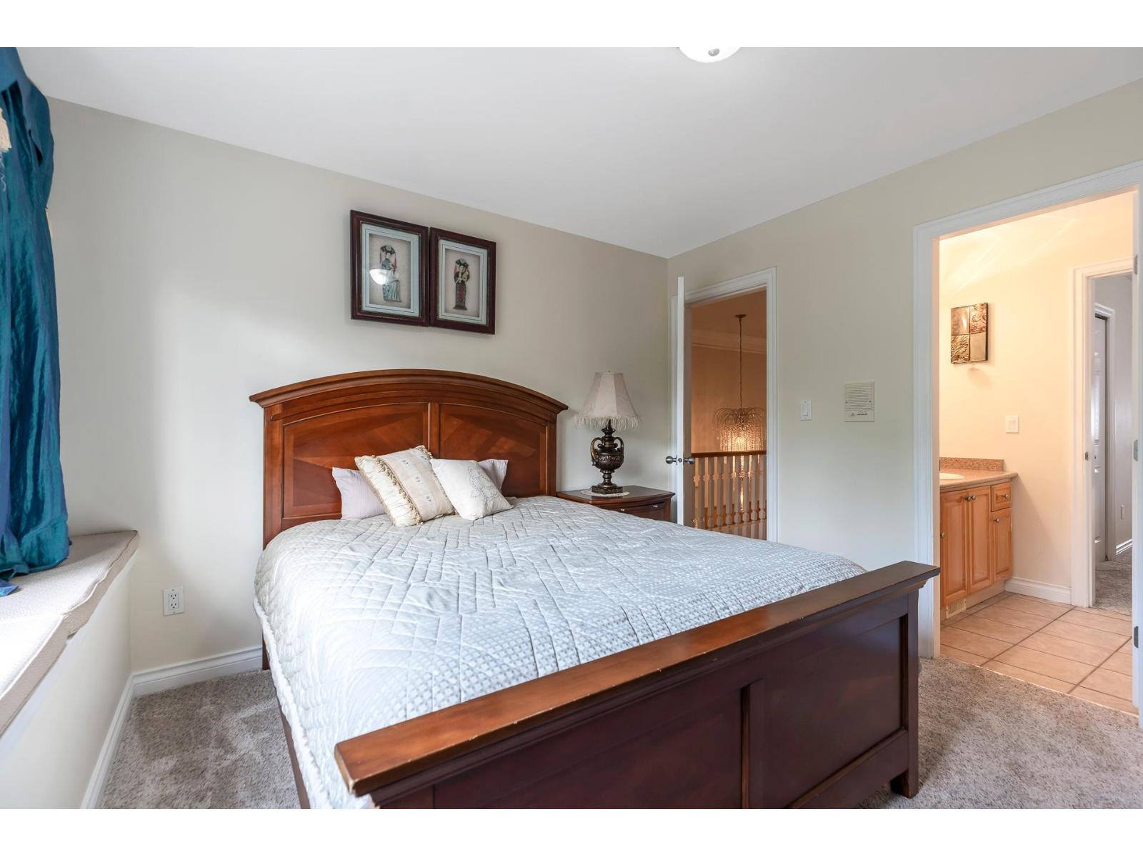 Photo 27 of 16708 64 Avenue, Surrey BC
