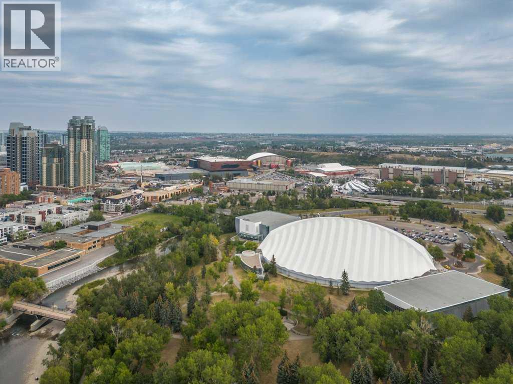 Photo 38 of 405 317 19 Avenue Sw, Calgary AB