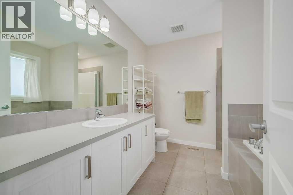 Photo 21 of 209 Buckskin Way, Cochrane AB