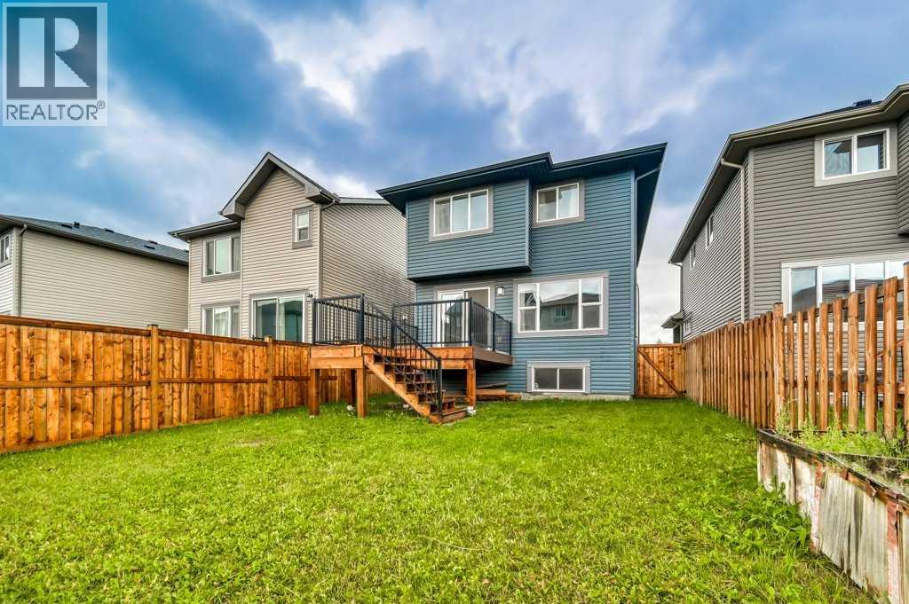Photo 8 of 209 Buckskin Way, Cochrane AB