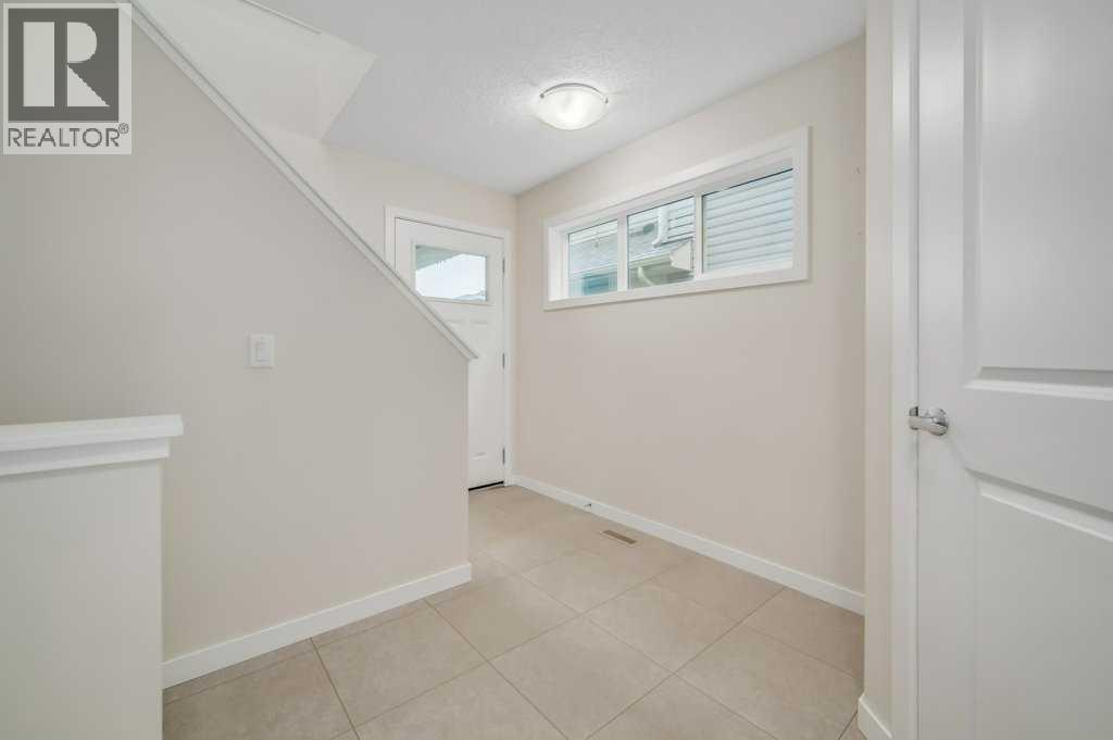 Photo 7 of 209 Buckskin Way, Cochrane AB