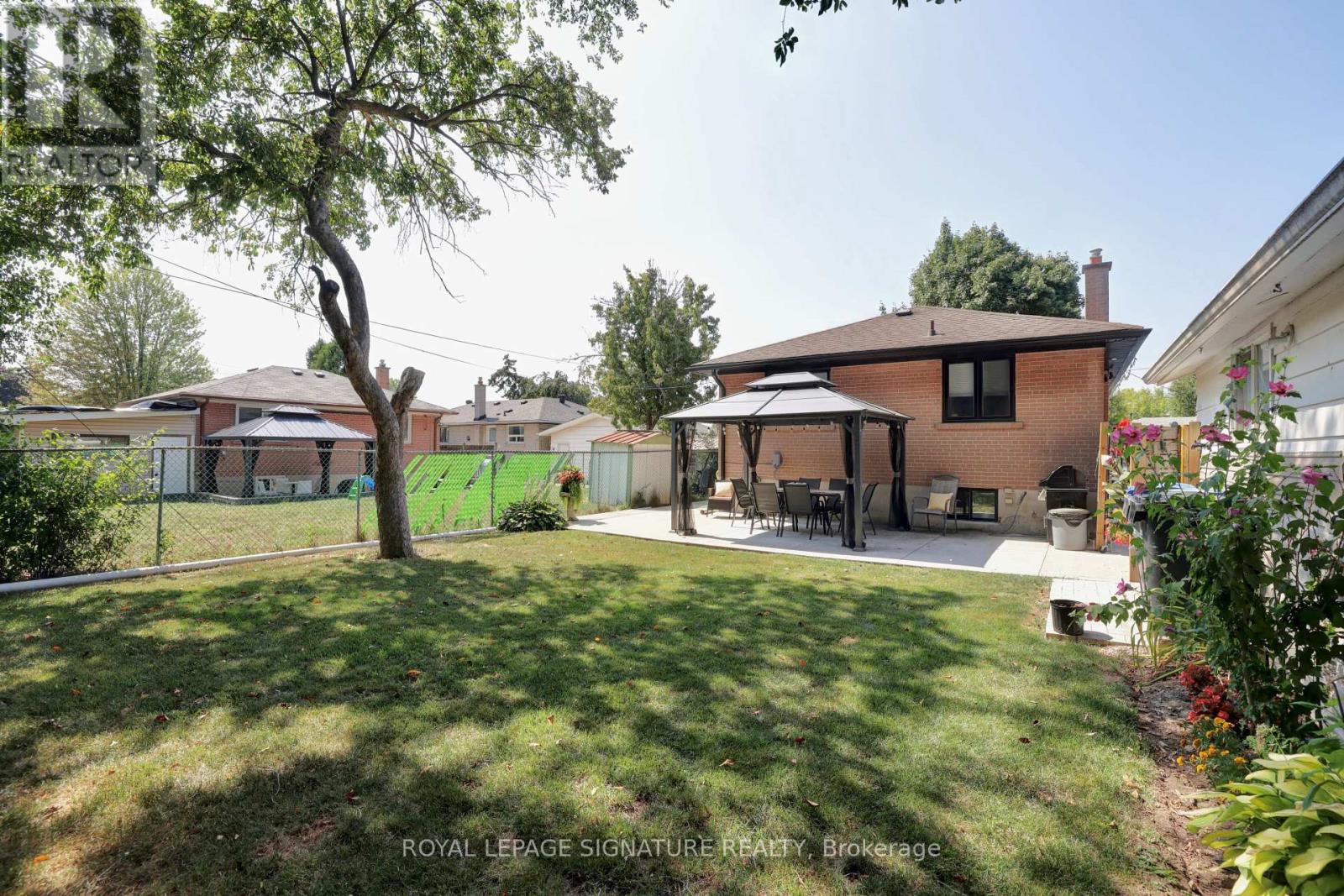 Photo 26 of 21 Harper Road, Brampton ON