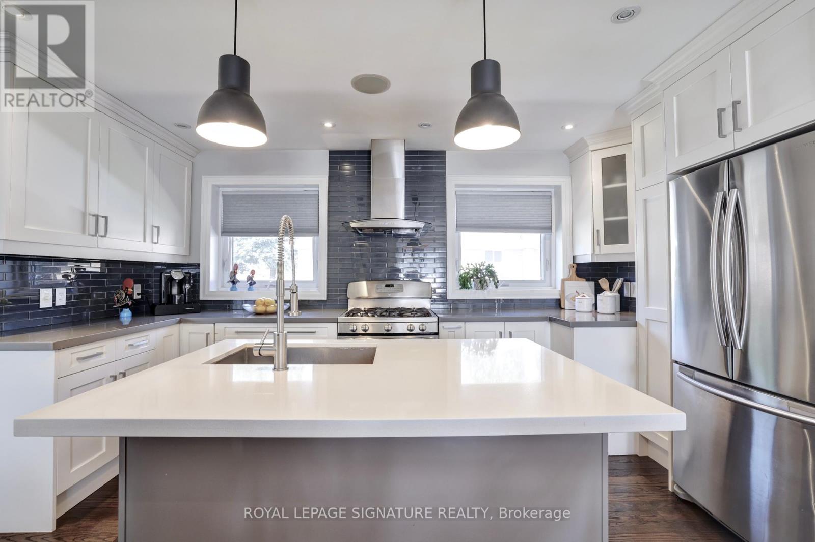 Photo 5 of 21 Harper Road, Brampton ON