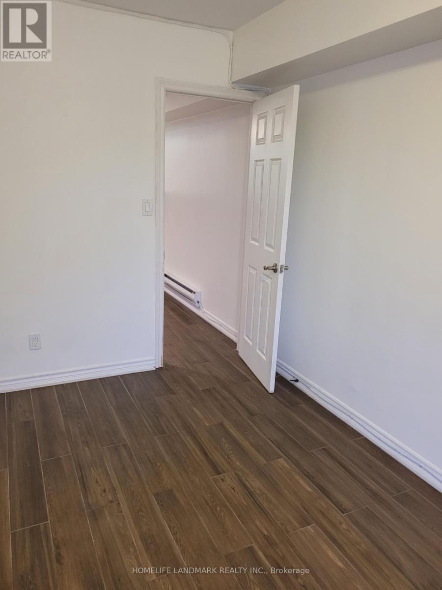 Photo 19 of 2 20 Roncesvalles Avenue, Toronto ON