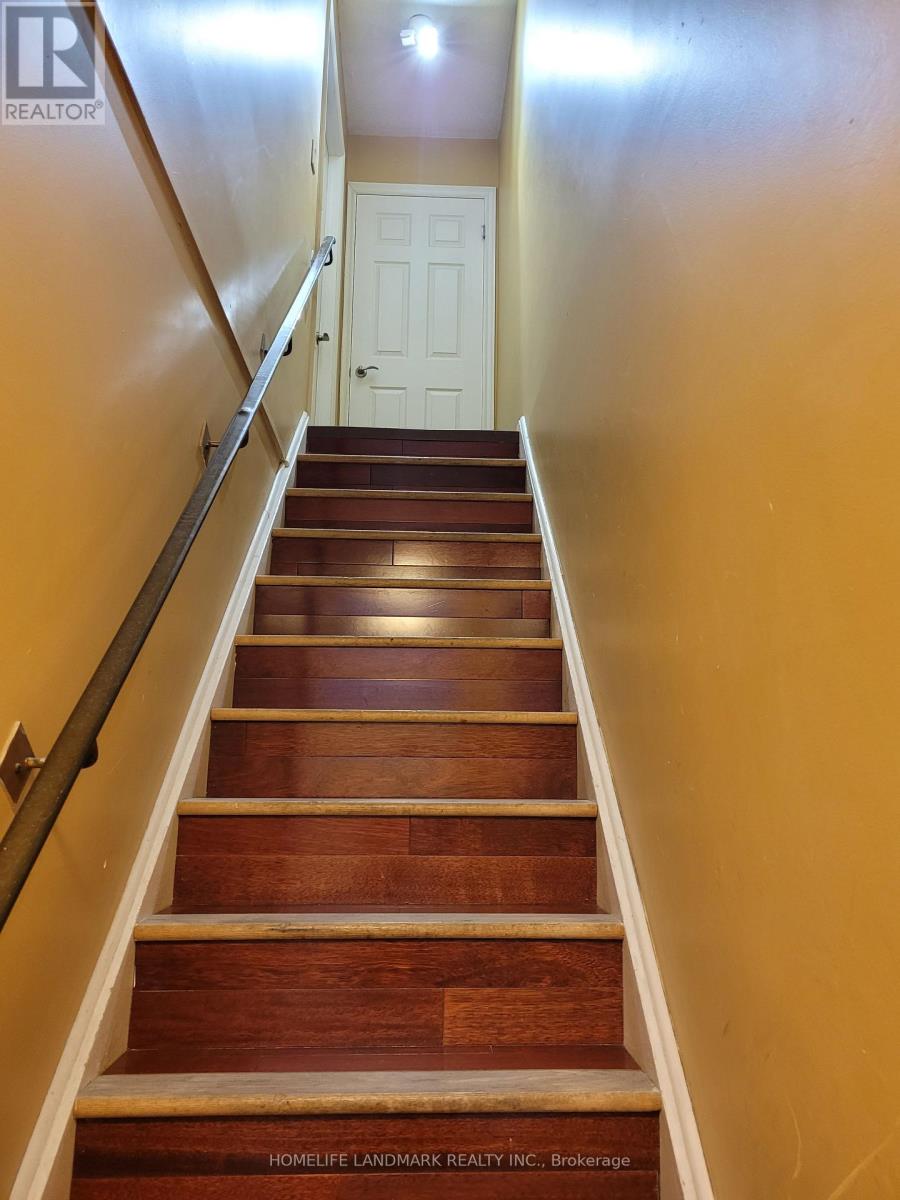 Photo 5 of 2 20 Roncesvalles Avenue, Toronto ON