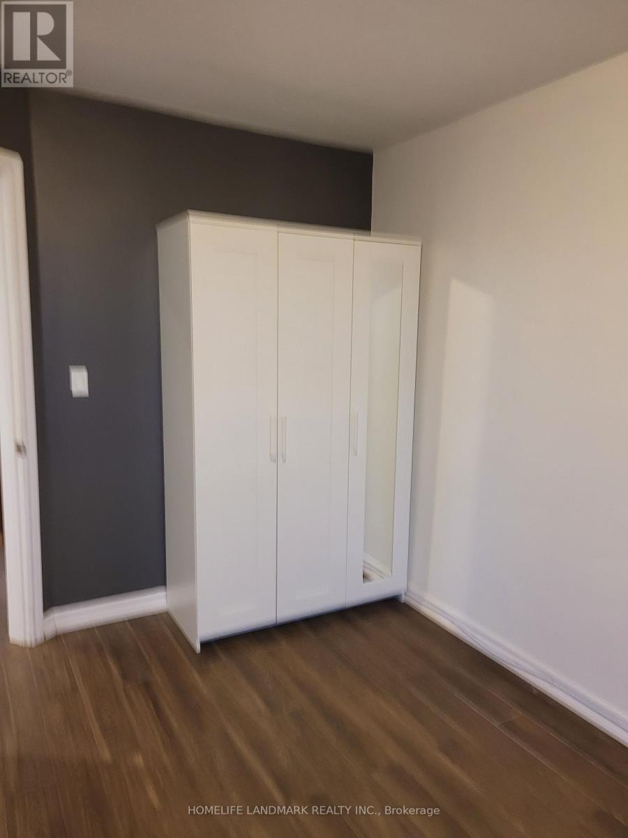 Photo 12 of 2 20 Roncesvalles Avenue, Toronto ON