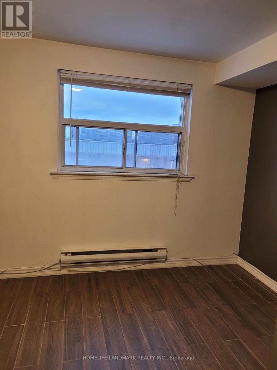 Photo 3 of 2 20 Roncesvalles Avenue, Toronto ON