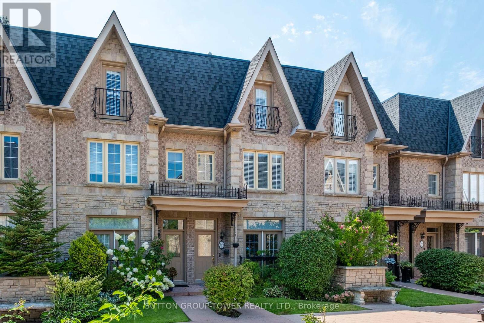 Photo 18 of 11 544 C Scarlett Road, Toronto ON