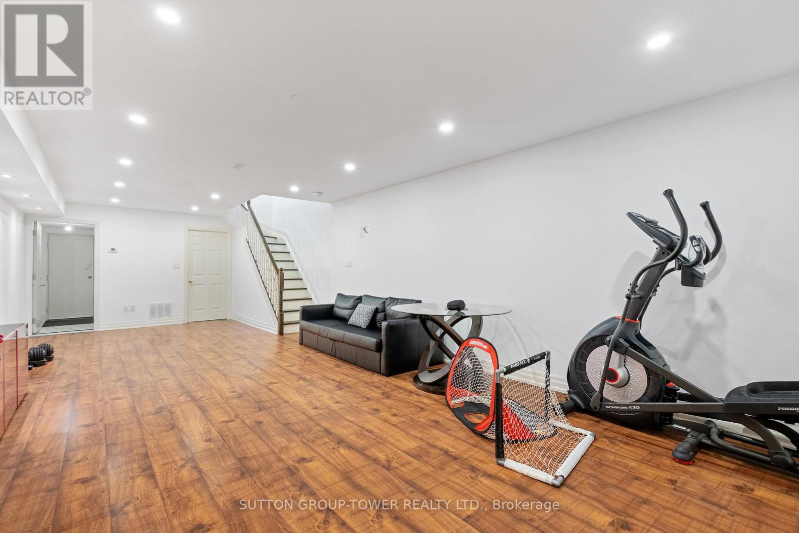Photo 19 of 11 544 C Scarlett Road, Toronto ON