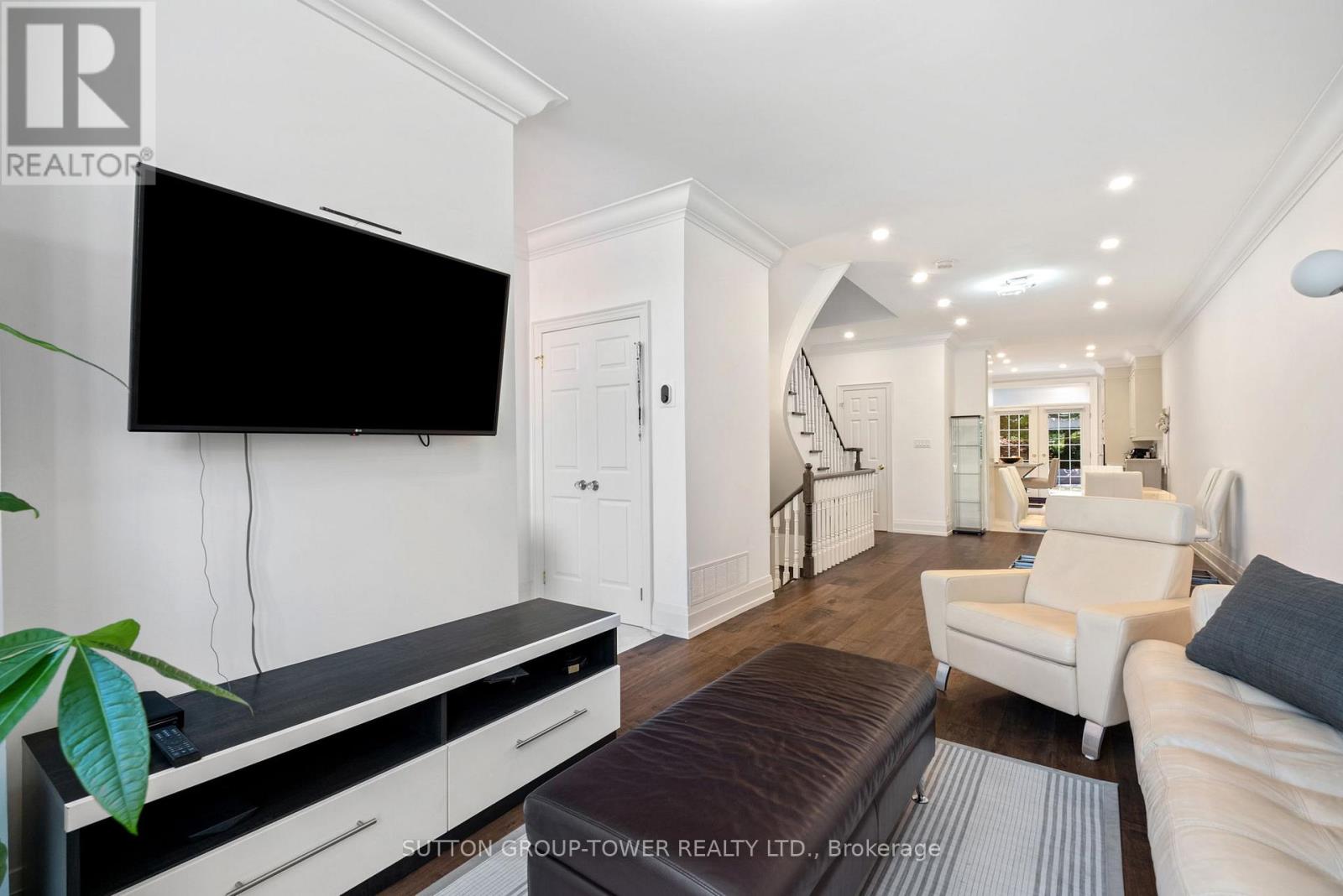 Photo 30 of 11 544 C Scarlett Road, Toronto ON