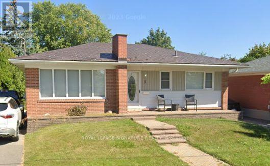 Photo 2 of 5 Sterne Avenue, Brampton ON