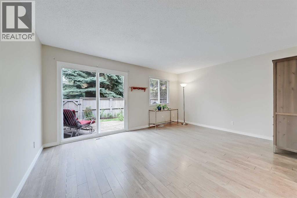 Photo 7 of 26 219 90 Avenue Se, Calgary AB
