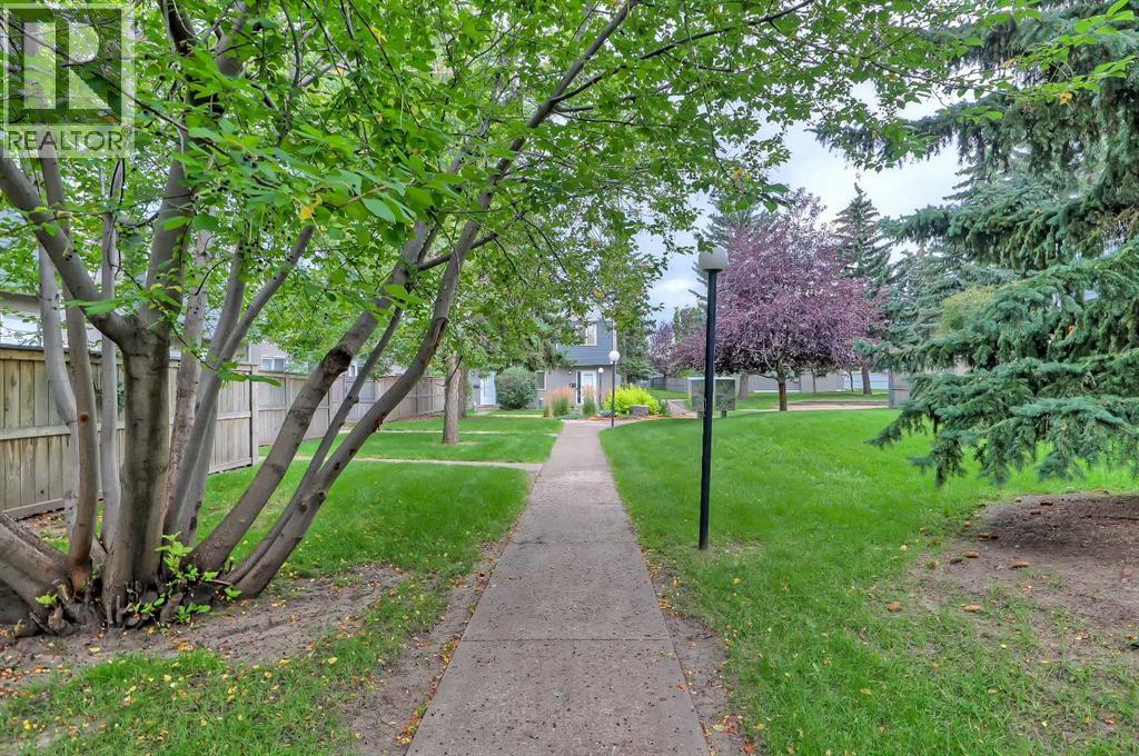 Photo 21 of 26 219 90 Avenue Se, Calgary AB