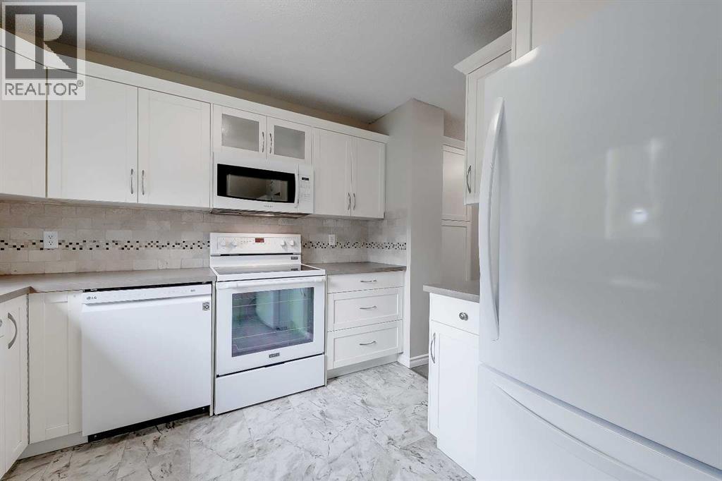 Photo 4 of 26 219 90 Avenue Se, Calgary AB