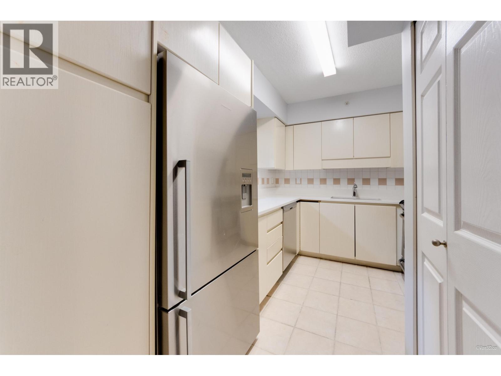 Photo 19 of 205 8246 Lansdowne Road, Richmond BC