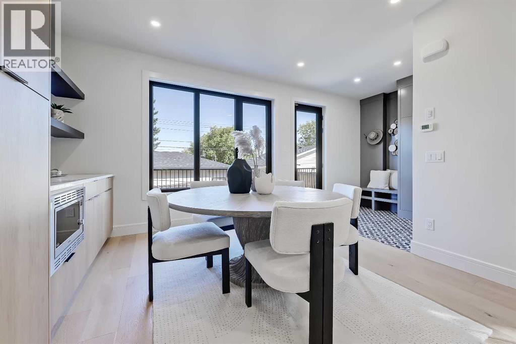 Photo 2 of 2838 34 Street Sw, Calgary AB