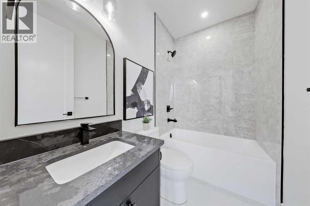 Photo 10 of 2838 34 Street Sw, Calgary AB