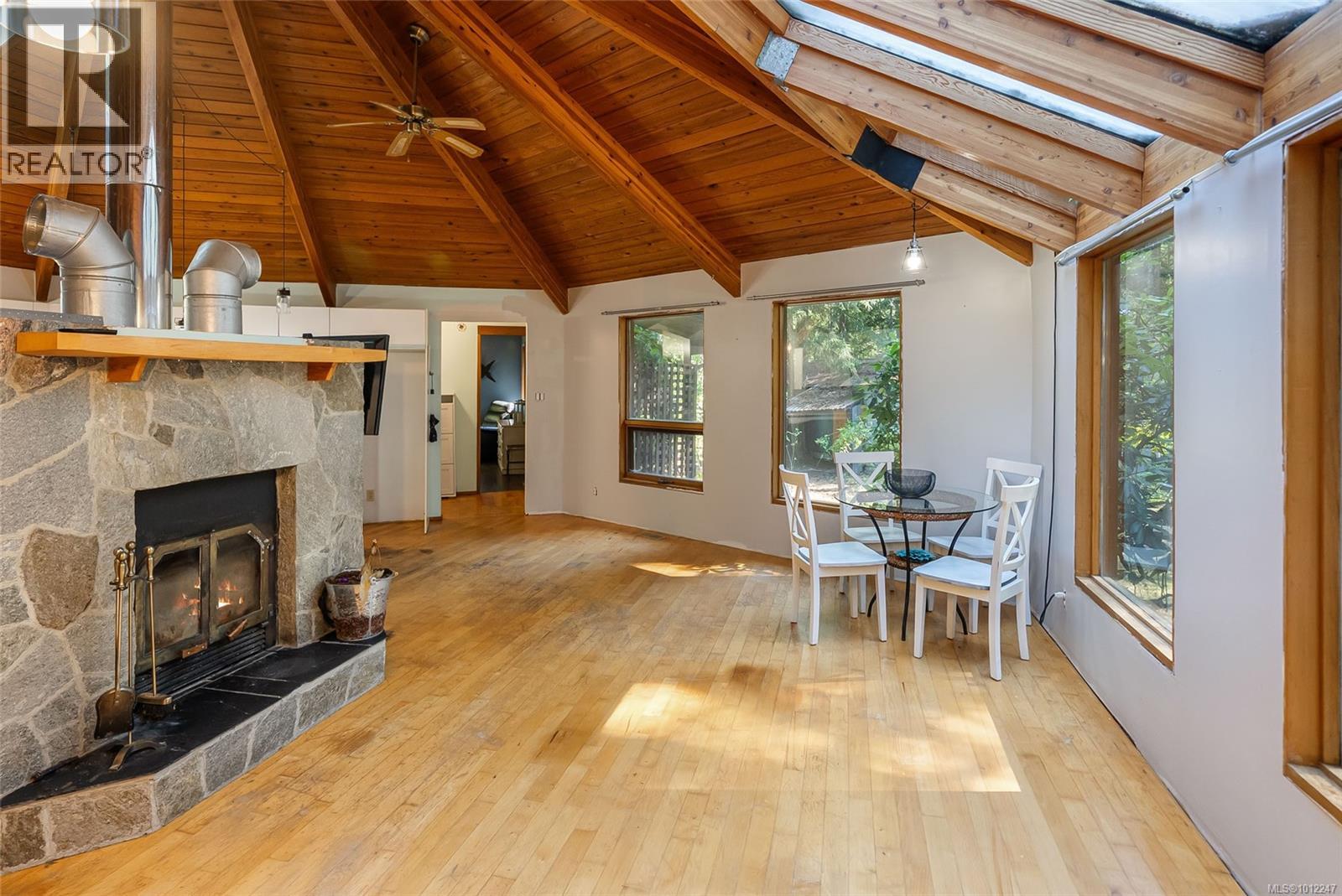 Photo 1 of 505 Baylis Rd, Qualicum Beach BC