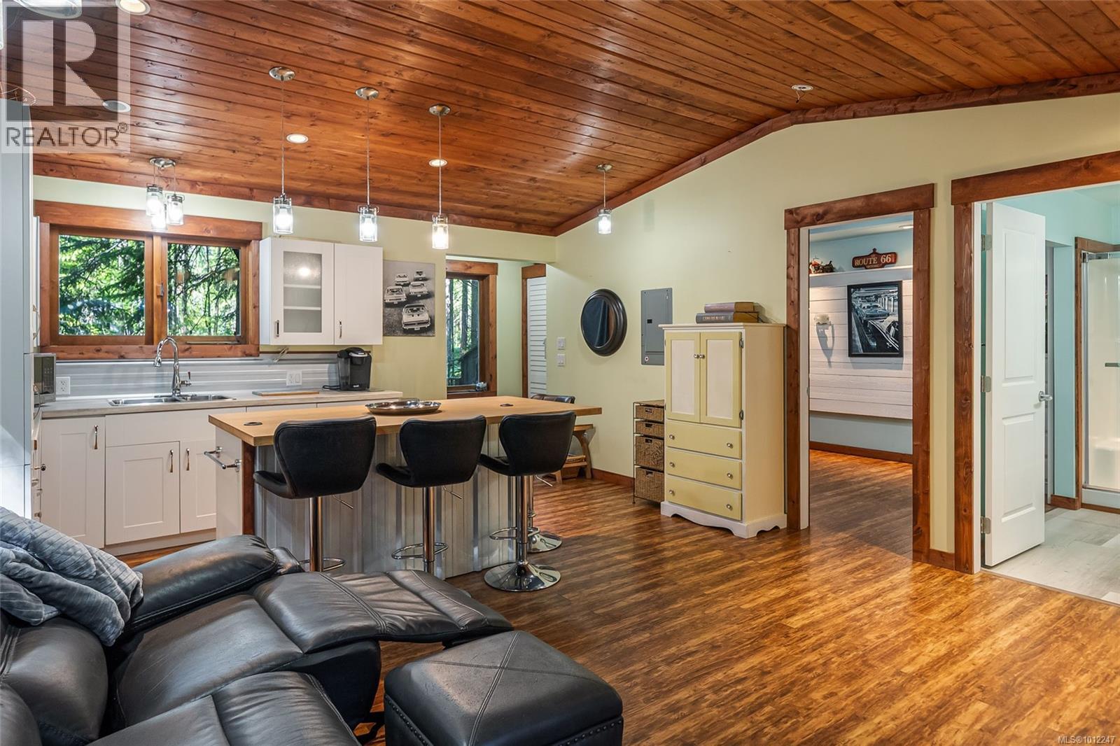 Photo 45 of 505 Baylis Rd, Qualicum Beach BC