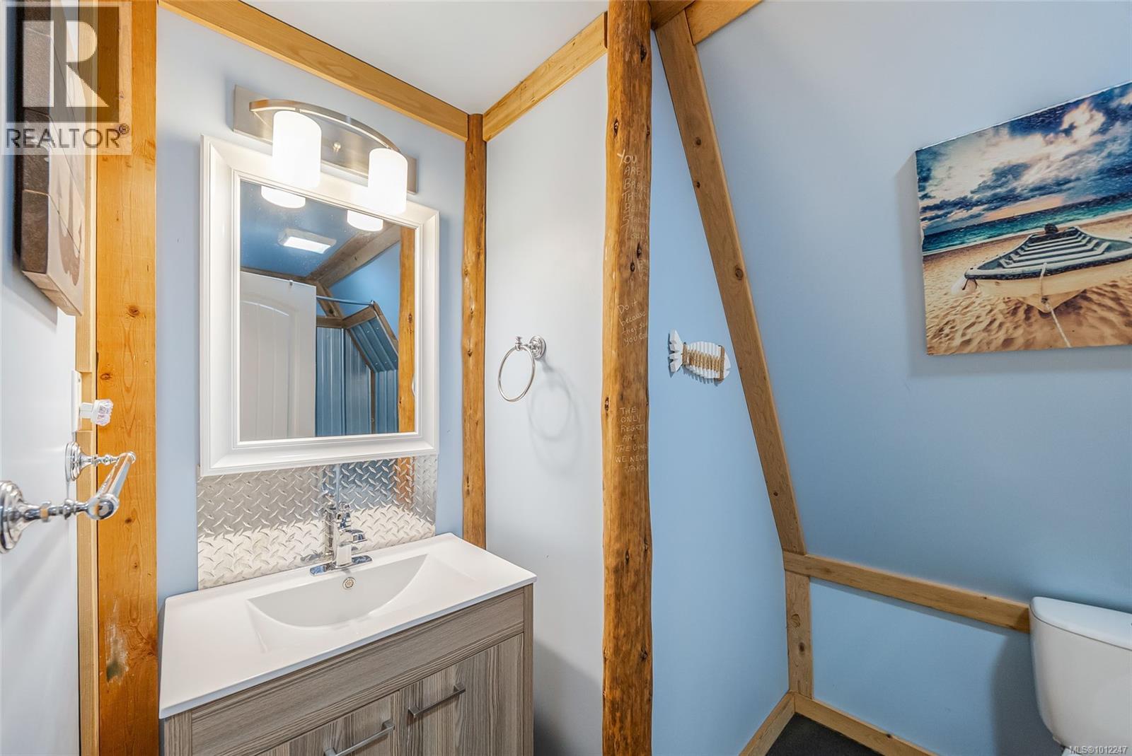 Photo 16 of 505 Baylis Rd, Qualicum Beach BC