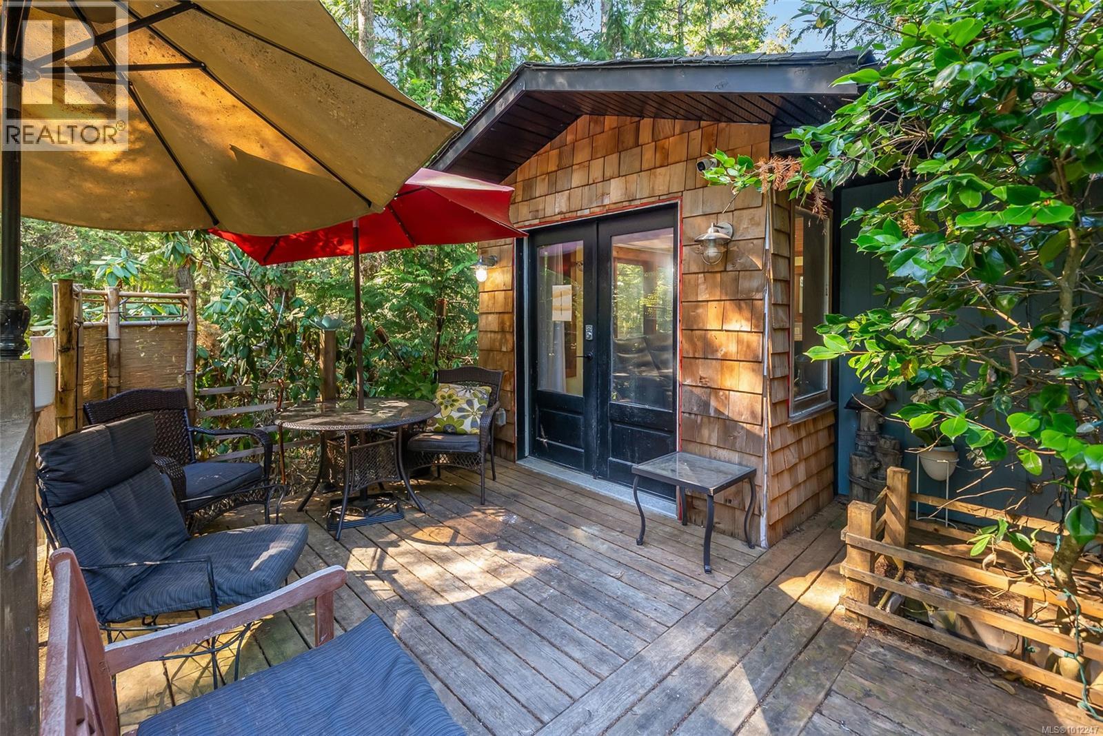 Photo 2 of 505 Baylis Rd, Qualicum Beach BC