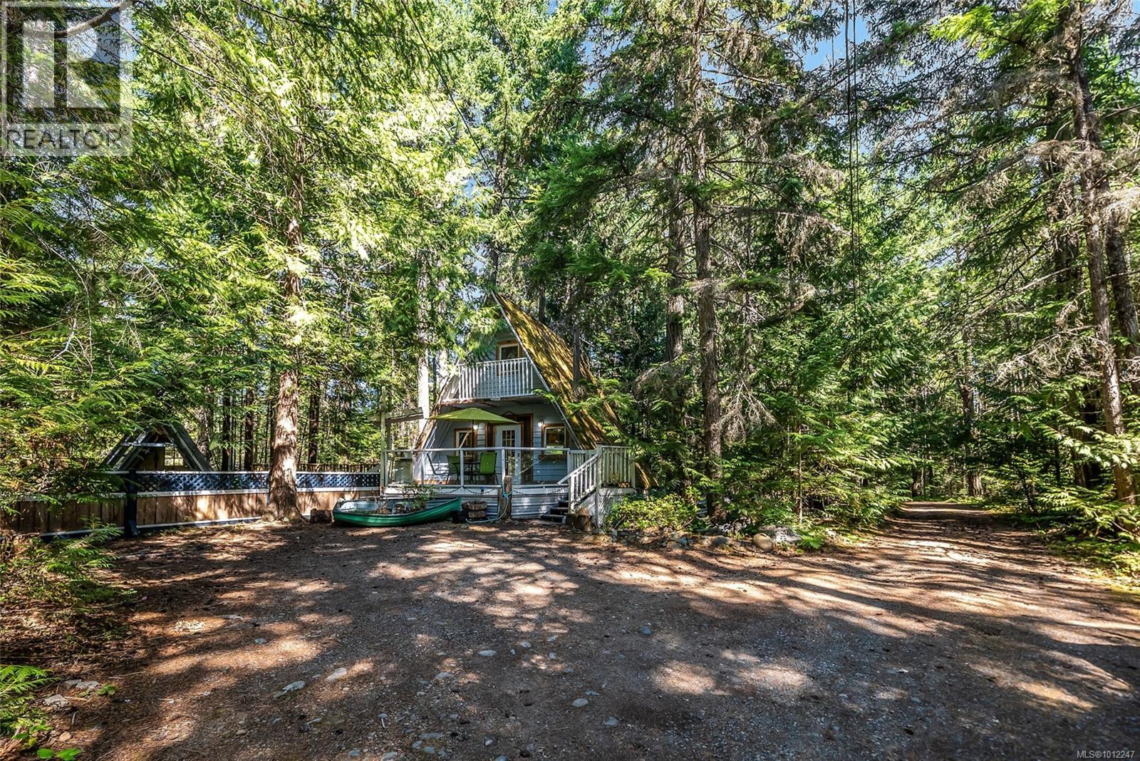 Photo 9 of 505 Baylis Rd, Qualicum Beach BC