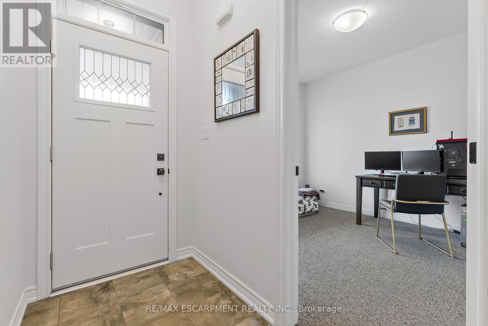 Photo 8 of 5 2848 King Street, Lincoln ON