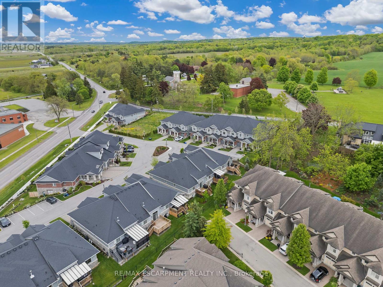 Photo 1 of 5 2848 King Street, Lincoln ON