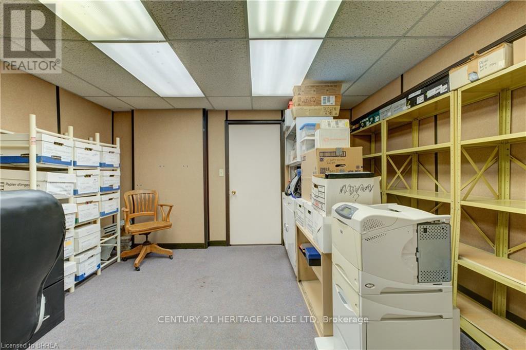 Photo 2 of 73 Chatham Street, Brantford ON