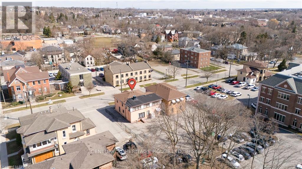 Photo 35 of 73 Chatham Street, Brantford ON