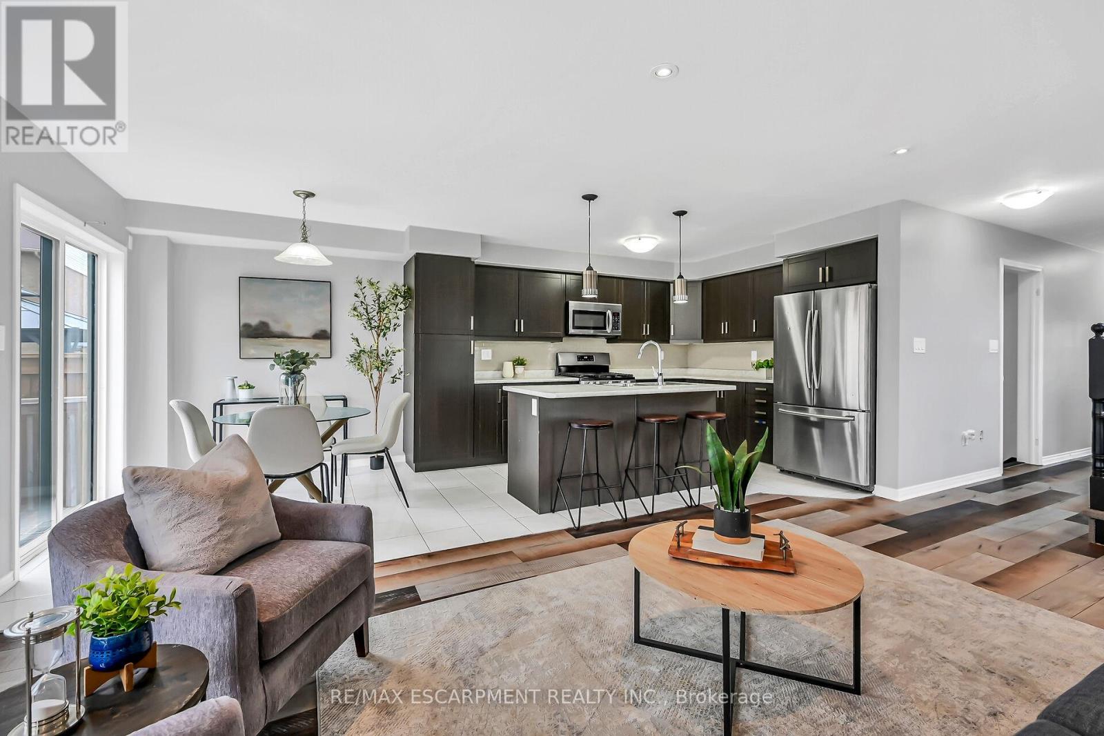 Photo 35 of 143 Thompson Road, Haldimand ON