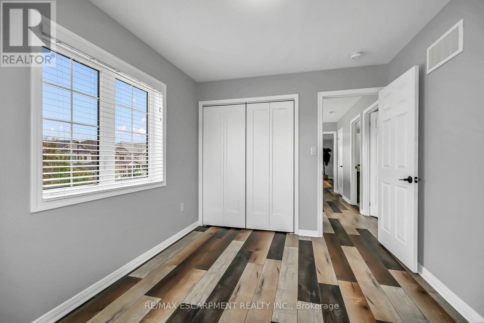 Photo 21 of 143 Thompson Road, Haldimand ON